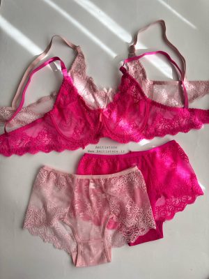 ست سوتین شورت جنیفری تمام دانتل کد 1166n 15 IMG 5801